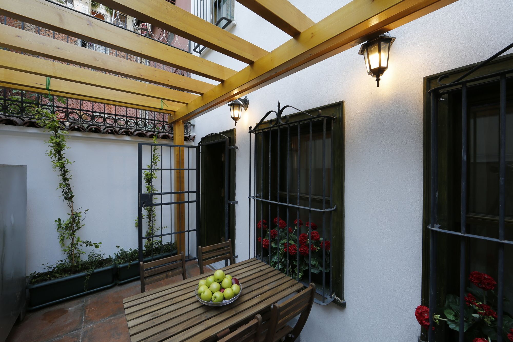 Catirga Konak Apartments - Istanbul — Photos 2